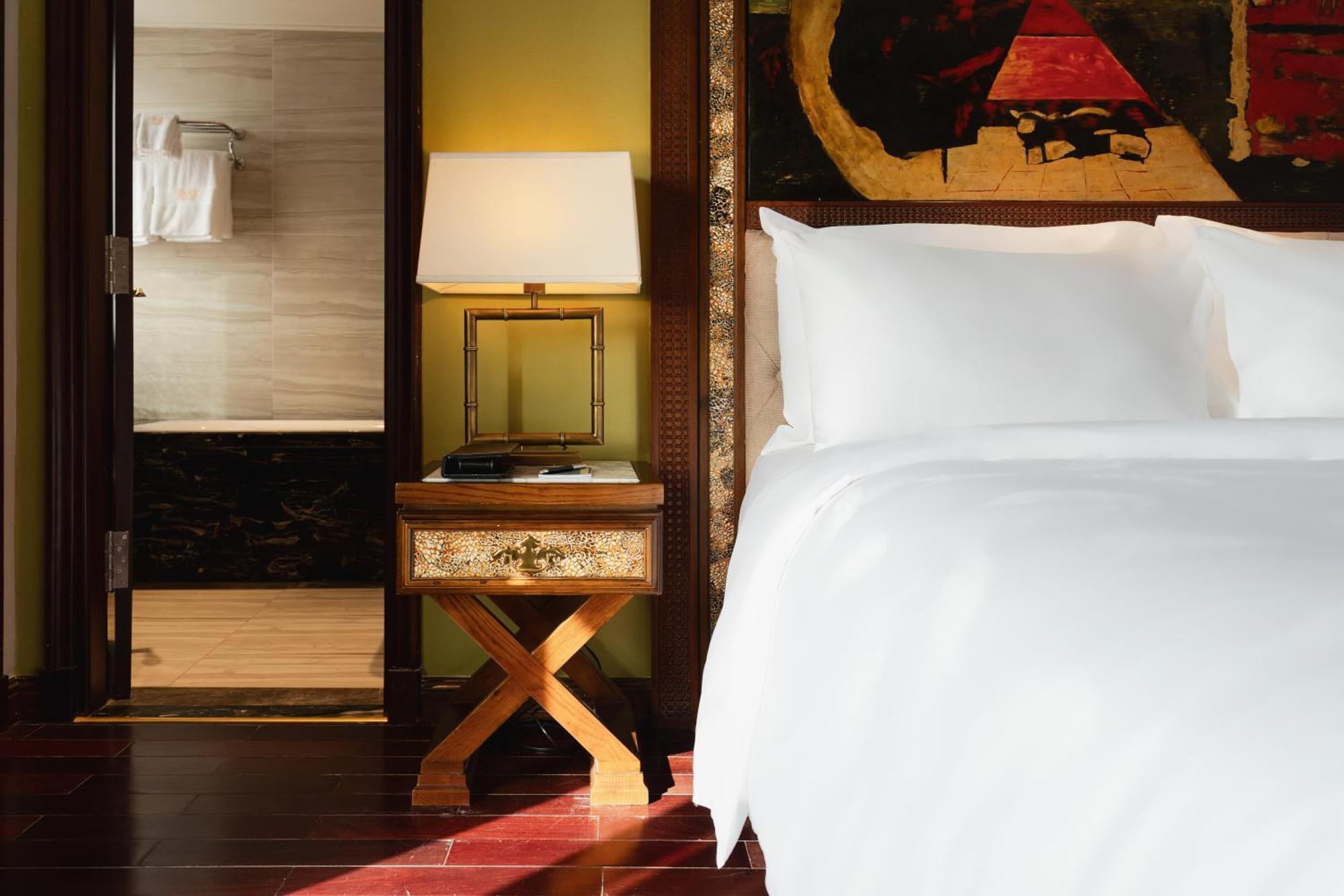 Peridot Gallery Classic Hotel Ханой Экстерьер фото