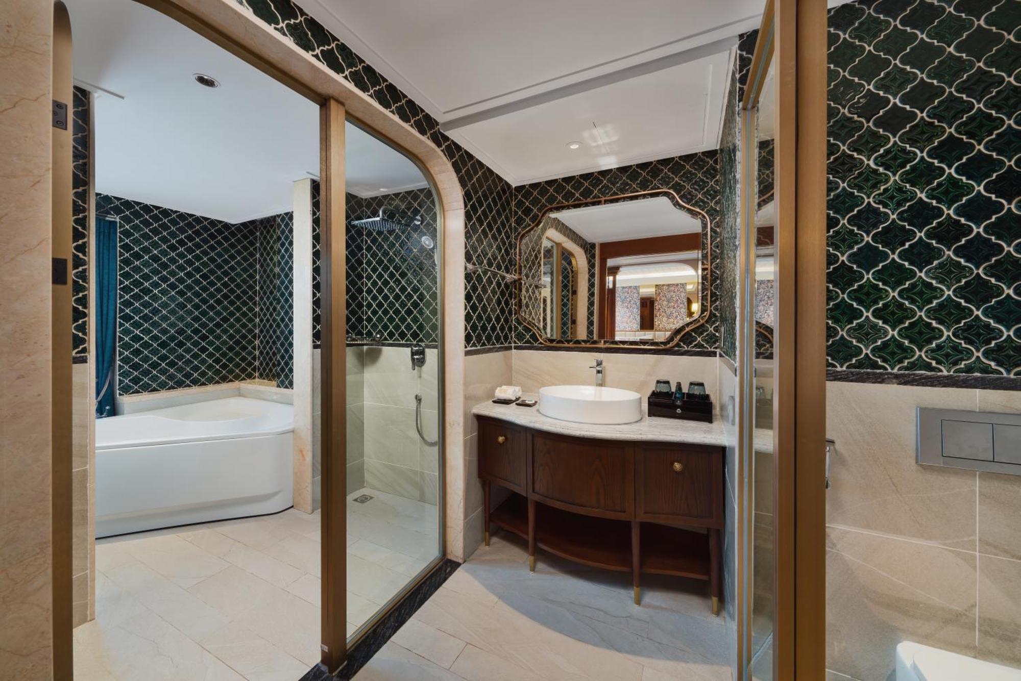 Peridot Gallery Classic Hotel Ханой Экстерьер фото
