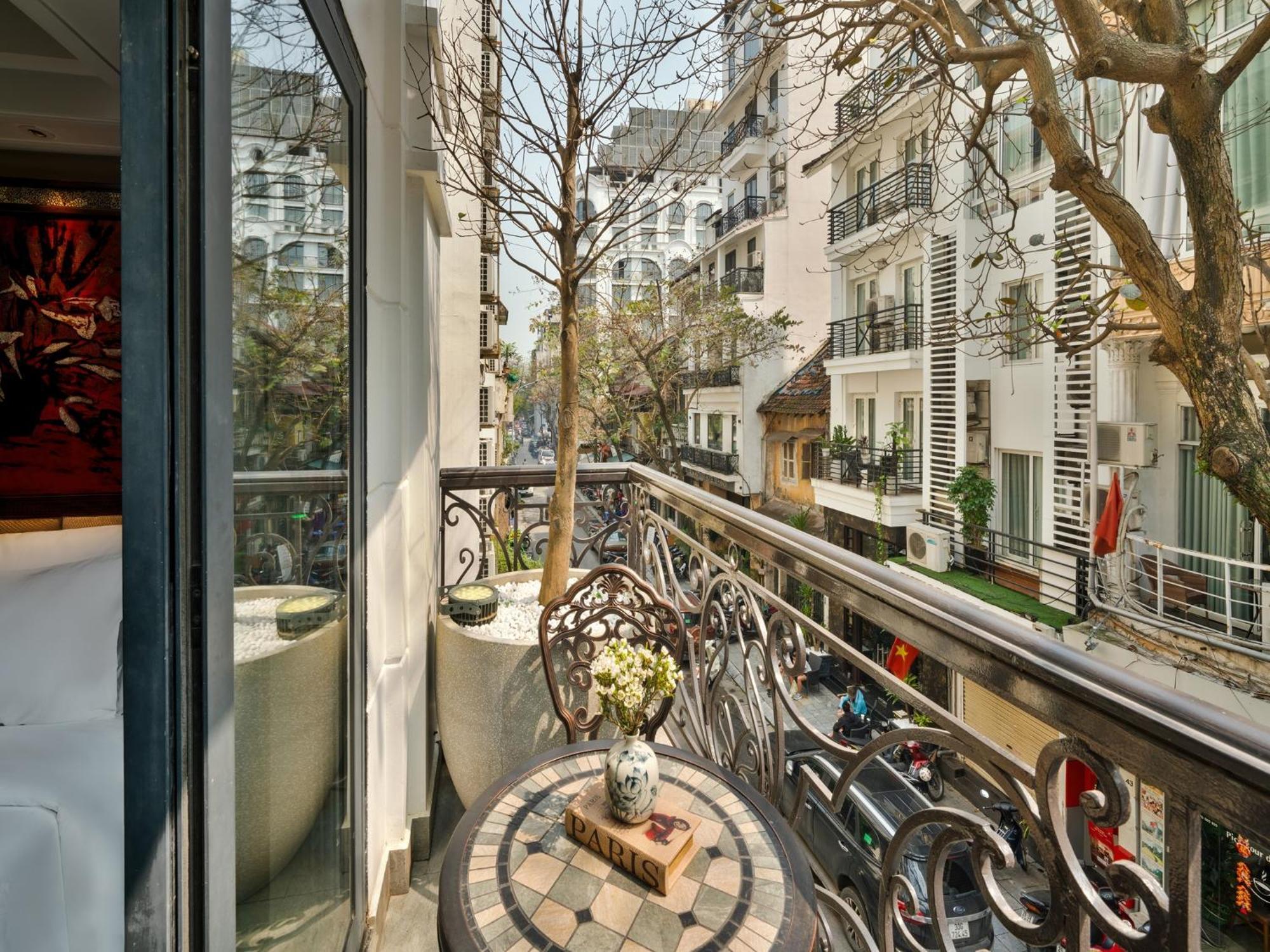 Peridot Gallery Classic Hotel Ханой Экстерьер фото