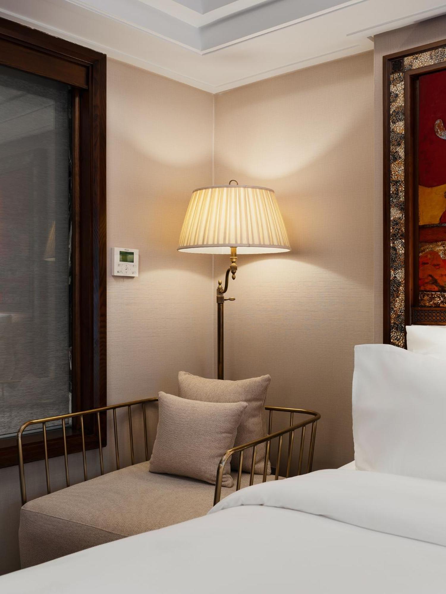 Peridot Gallery Classic Hotel Ханой Экстерьер фото